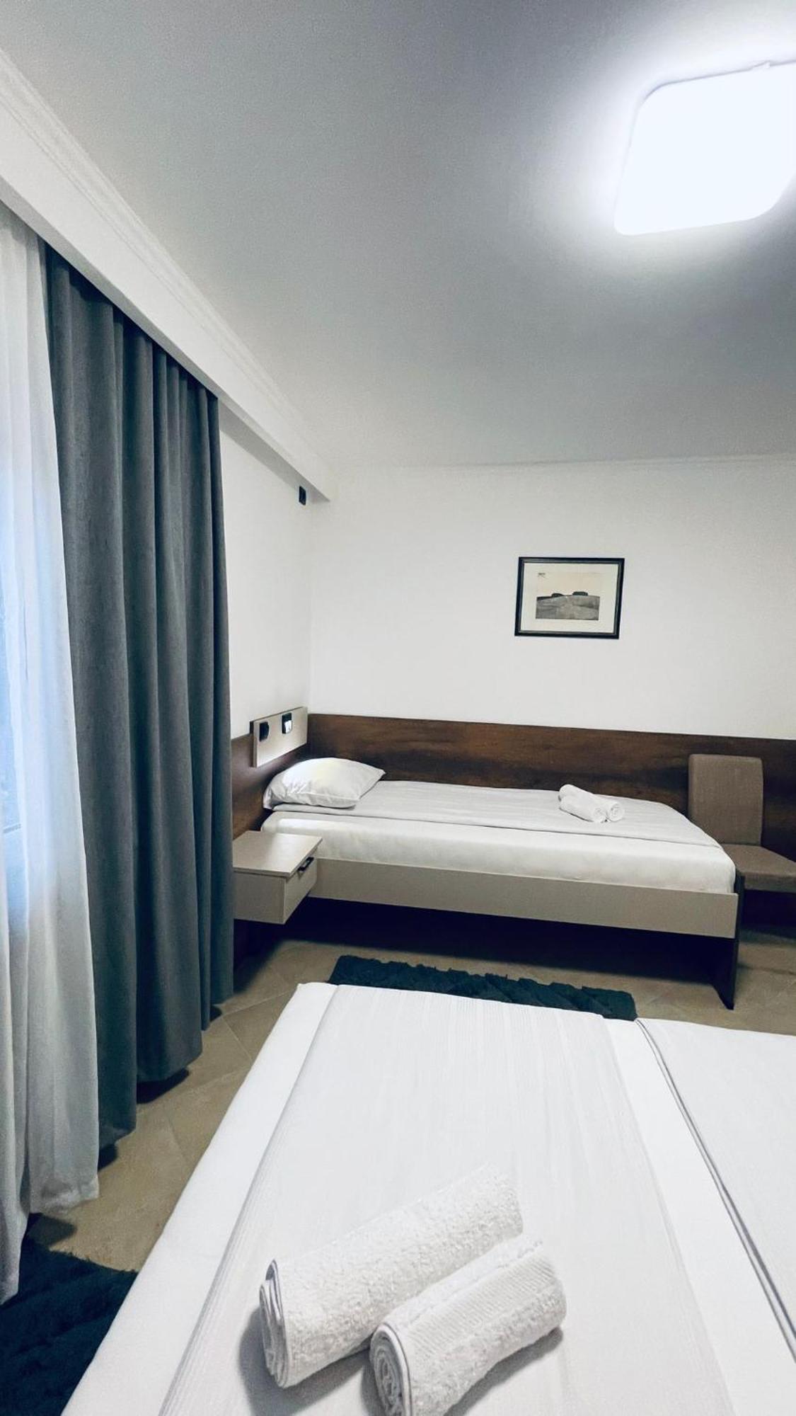 Kollar D Guest House - Prenociste Rooms Subotica Exterior foto